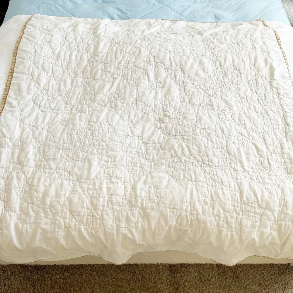 Vintage 1970s Handmade Baby Quilt
